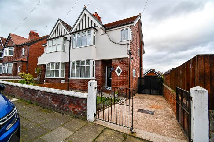 3 Bedroom Semi-Detached House For Sale In St. Vincent Road, Prenton, Wirral, CH43