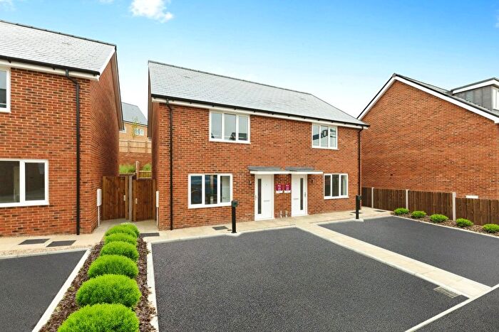 2 Bedroom Terraced House For Sale In Wrestwood Road, Bexhill-On-Sea, East Sussex, TN40
