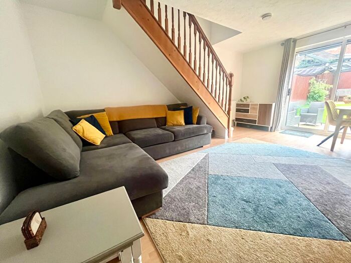 2 Bedroom Property To Rent In Wheat Croft, Linton, Cambridge, CB21