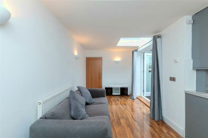 1 Bedroom Property To Rent In Wick Road, Trowbridge Estate, E9