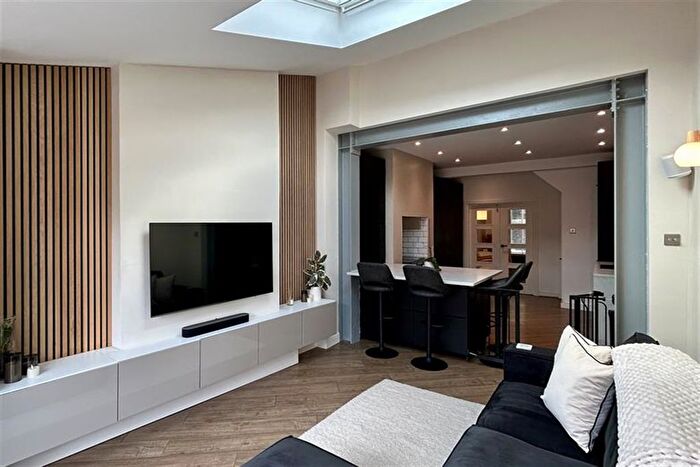 3 Bedroom Terraced House For Sale In Cromer Road, Cheadle, Stockport, SK8
