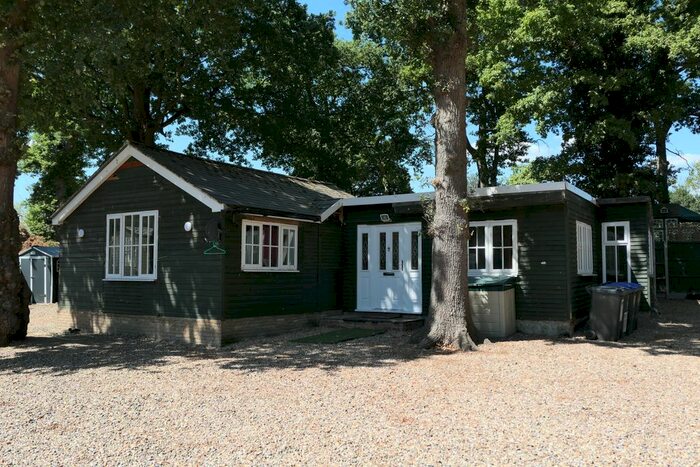 3 Bedroom Bungalow For Sale In Fulmer Lane, Gerrards Cross, SL9