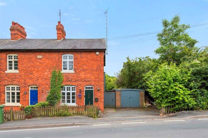 2 Bedroom End Of Terrace House For Sale In Old Warwick Road, Lapworth, Solihull, B94