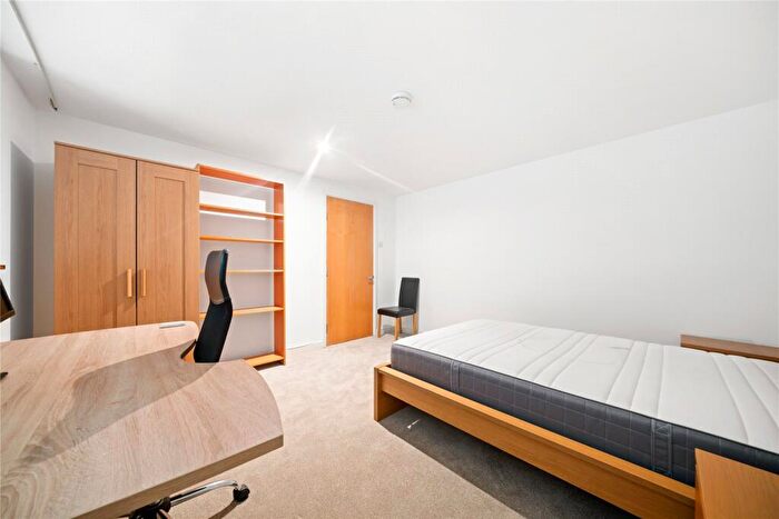 2 Bedroom Apartment To Rent In Britton Street, EC1M