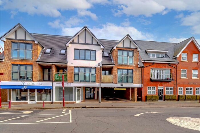 1 Bedroom Flat To Rent In Watling Street, Radlett, Hertfordshire, WD7