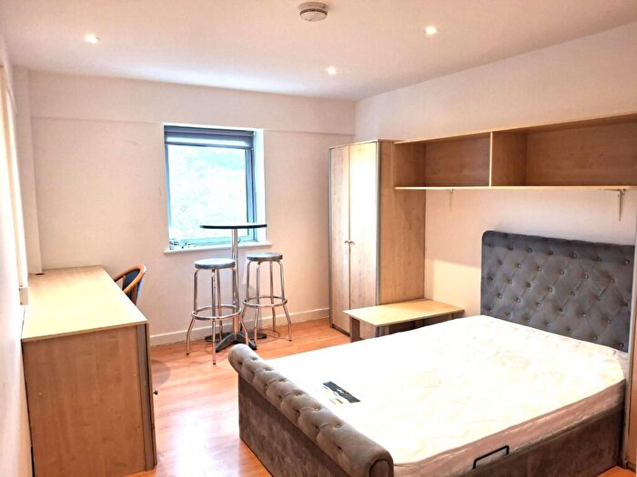 1 Bedroom Flat To Rent In Central Park Avenue, Plymouth, PL4