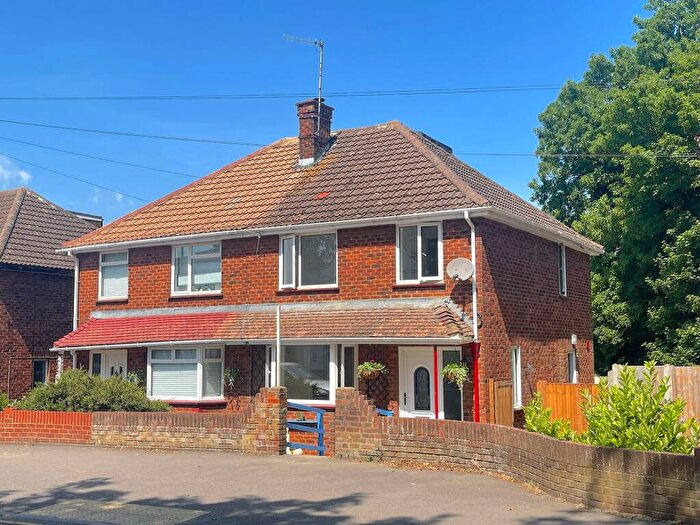 3 Bedroom Semi-Detached House For Sale In Ospringe Road, Faversham, ME13