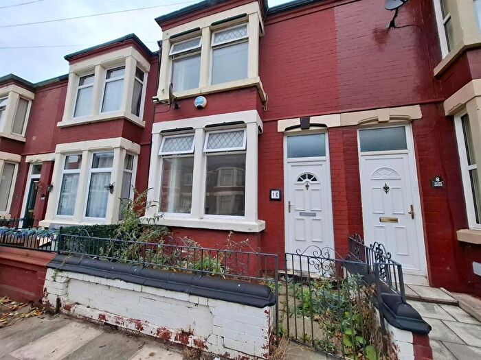 3 Bedroom Semi Detached House For Sale In Ilford Avenue Wallasey, CH44