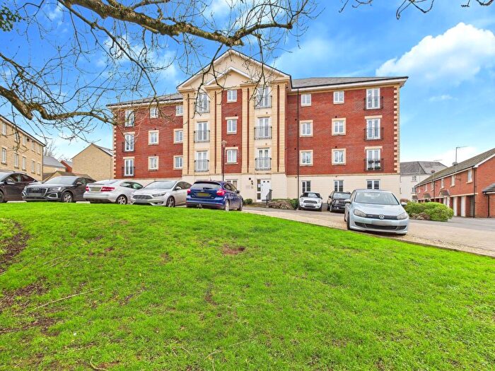 2 Bedroom Apartment To Rent In Brean Road, Swindon, SN25