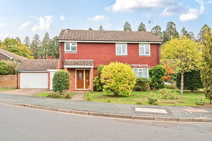 4 Bedroom Detached House For Sale In Camberley, Surrey, GU15