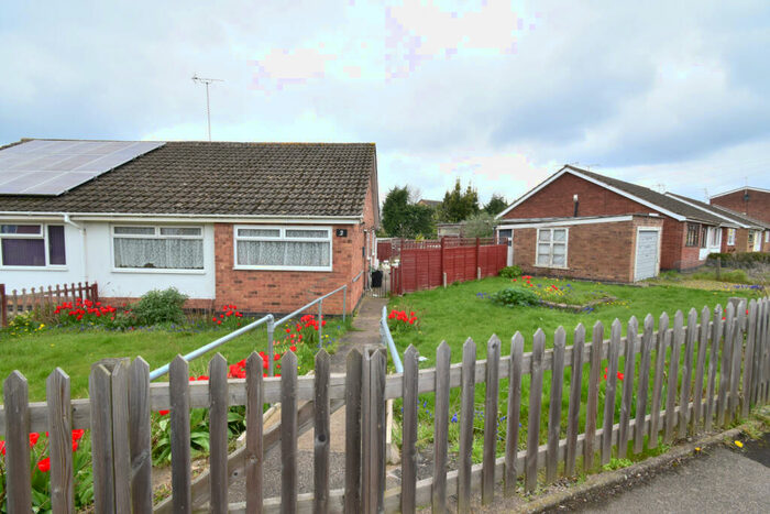 2 Bedroom Bungalow To Rent In Godwin Avenue, Wigston, LE18