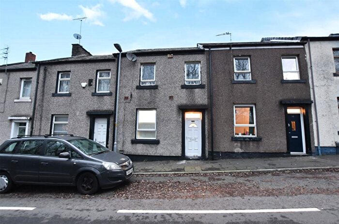 3 Bedroom Terraced House For Sale In Sparth Bottoms Road, Rochdale, Greater Manchester, OL11