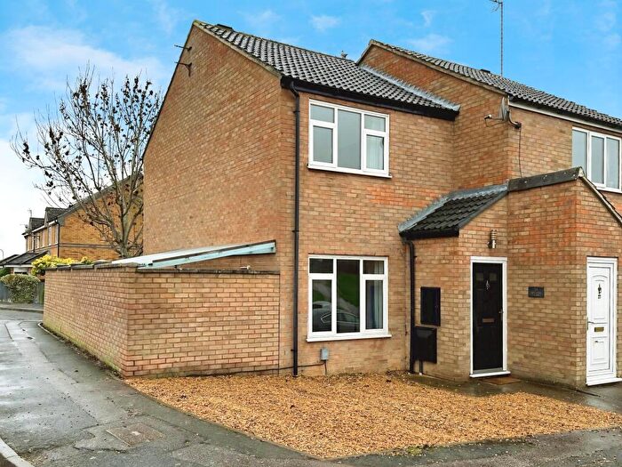 2 Bedroom End Of Terrace House For Sale In Clapham, MK41