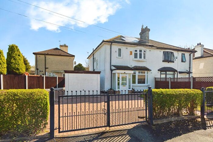3 Bedroom Semi Detached House For Sale In Newville Drive, Manchester, Greater Manchester, M20