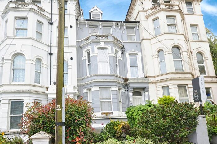 1 Bedroom Flat For Sale In Carisbrooke Road, St. Leonards-On-Sea, TN38