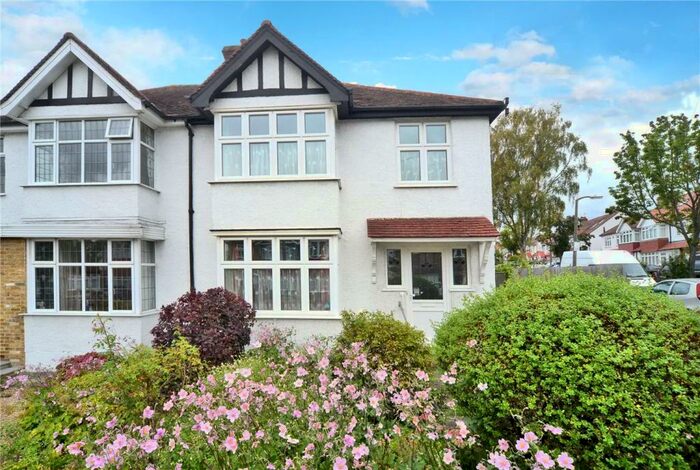 3 Bedroom Semi-Detached House To Rent In Wrayfield Road, Cheam, Sutton, Surrey, SM3