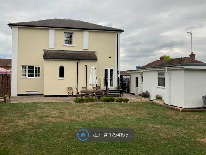4 Bedroom Detached House To Rent In Rippledale Close, Cheltenham, GL51