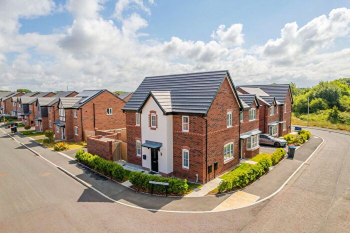 3 Bedroom Semi Detached House For Sale In Collegiate Drive, Northwich, CW9