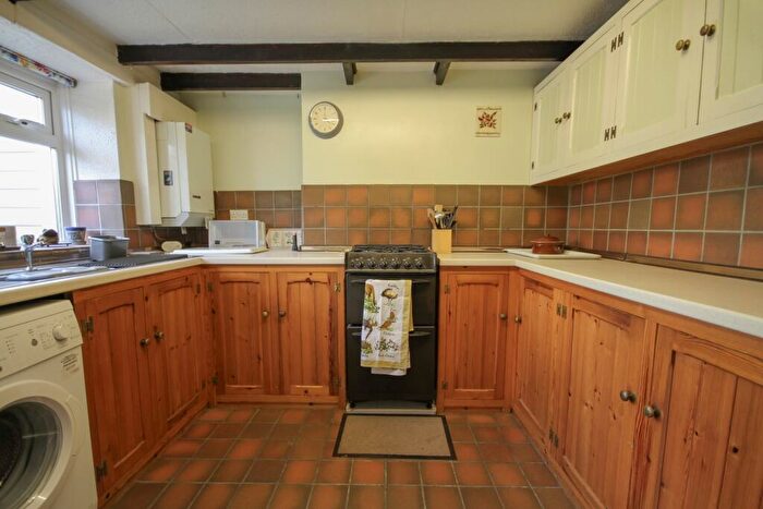 3 Bedroom Cottage For Sale In North Street, Lostwithiel, Cornwall, PL22
