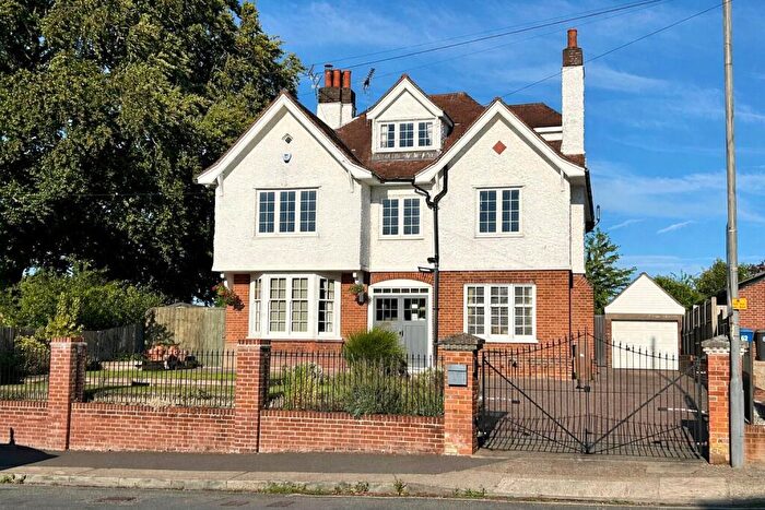 5 Bedroom Detached House For Sale In Westerfield Road, Ipswich, Suffolk, IP4