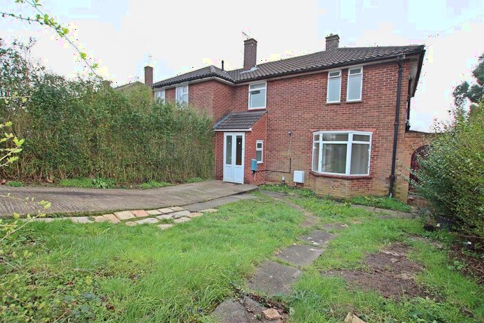4 Bedroom End Of Terrace House To Rent In Gateshead Road, Borehamwood, WD6