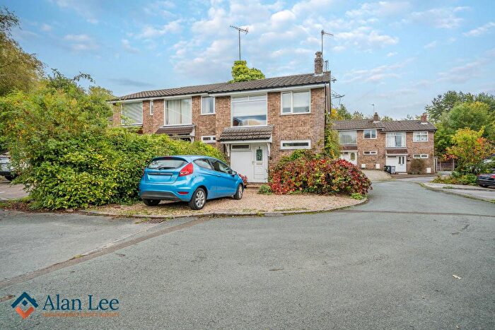 3 Bedroom Semi-Detached House For Sale In Beech Farm Drive, Macclesfield, Cheshire, SK10