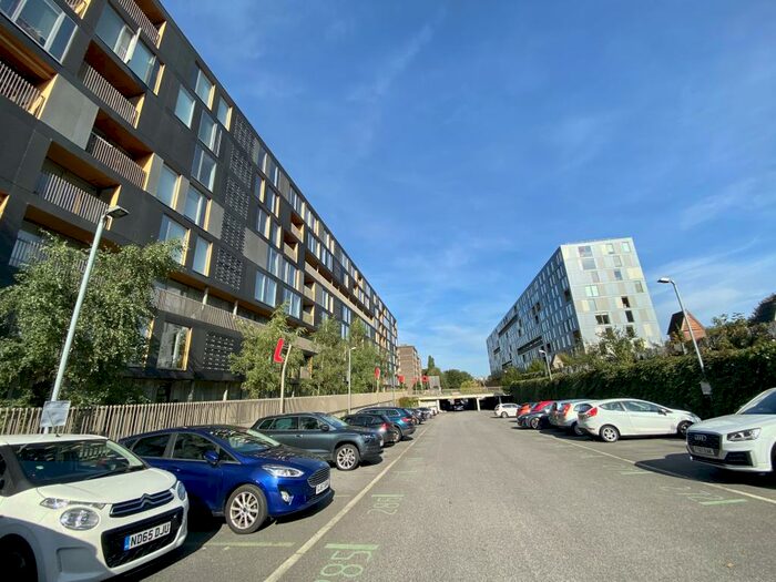 1 Bedroom Apartment To Rent In Saxton, The Avenue, Leeds, LS9