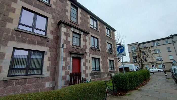 2 Bedroom Flat To Rent In Linksfield Place, Linksfield, Aberdeen, AB24