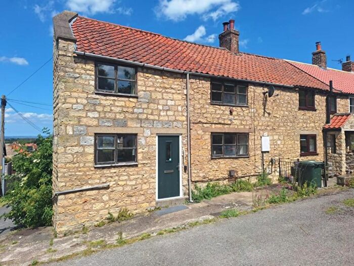 2 Bedroom End Of Terrace House For Sale In Wellgarth, Swinton, YO17