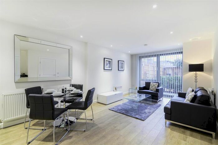 1 Bedroom Flat To Rent In Palm House, Sancroft Street, Vauxhall, London, SE11