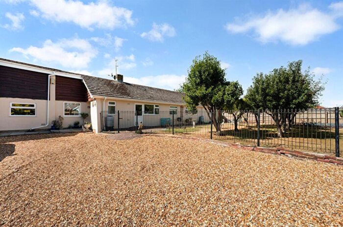 4 Bedroom Detached Bungalow For Sale In Cow Lane, Kimpton, Andover, SP11