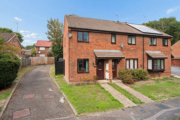 2 Bedroom House For Sale In Langtons Meadow, Farnham Common, SL2