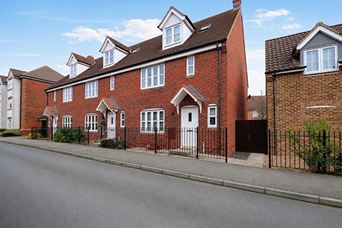 4 Bedroom Town House To Rent In Violet Way, Yaxley, PE7