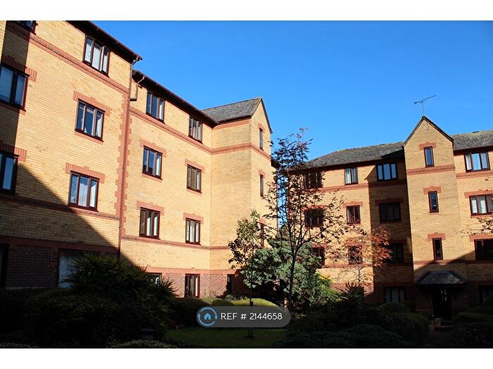 1 Bedroom Flat To Rent In Caslon Court, Redcliffe, Bristol, BS1