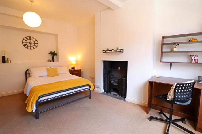 2 Bedroom Apartment To Rent In Cumberland Street, Bristol, BS2