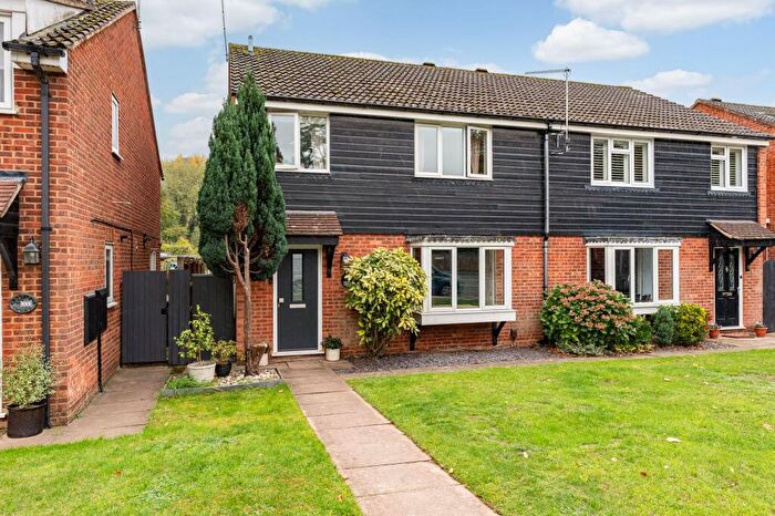 4 Bedroom Semi Detached House For Sale In Roydon Road, Stanstead Abbotts, SG12