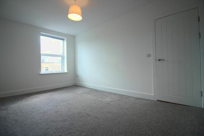 1 Bedroom Flat To Rent In Tonge Moor Road, Bolton, Greater Manchester, BL2