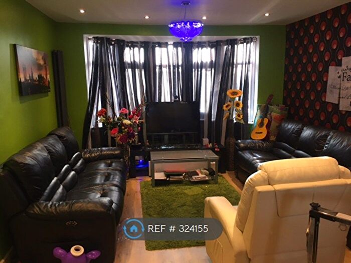 3 Bedroom Semi Detached House To Rent In Penrith Road, London, IG6