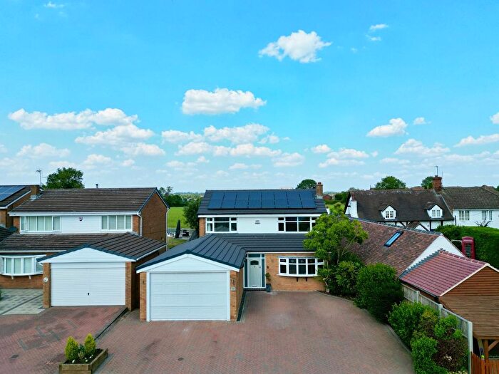 4 Bedroom Detached House For Sale In Lower Eastern Green Lane, Eastern Green, Coventry, CV5