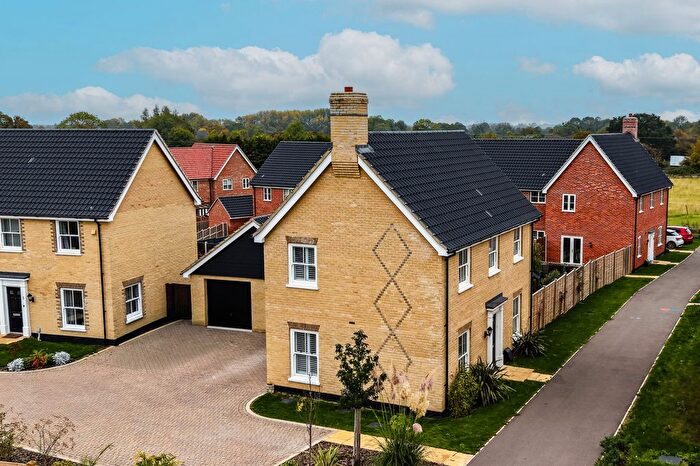 3 Bedroom Detached House For Sale In Meadowhawk, Soham, CB7