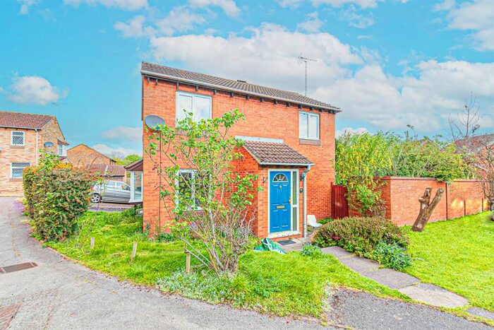 3 Bedroom Detached House To Rent In Gosforth Close, Lower Earley, Reading, RG6