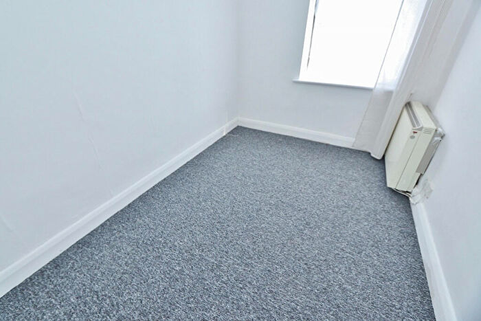 2 Bedroom Apartment To Rent In Collier Row Road, Romford, RM5