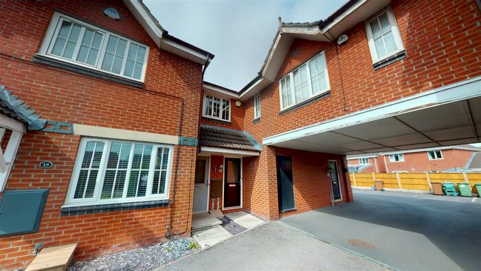 2 Bedroom Flat To Rent In Crocus Gardens, St. Helens, WA9