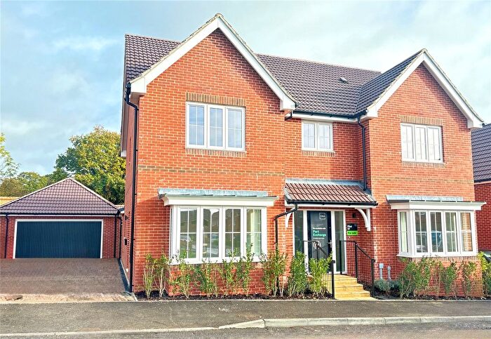 5 Bedroom Detached House For Sale In Plot Knights Grove, Newbury, Berkshire, RG18
