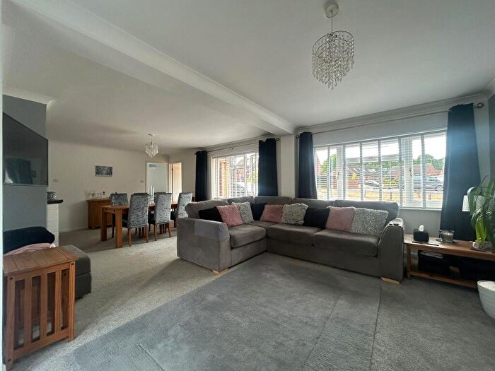 3 Bedroom Detached Bungalow For Sale In Heathlands Drive, Croxton, Thetford, IP24