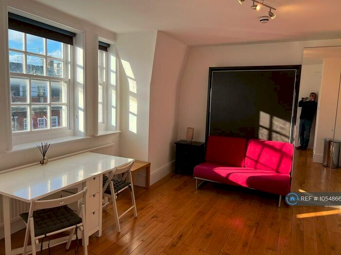 Studio To Rent In St. Johns Wood High Street, London, NW8