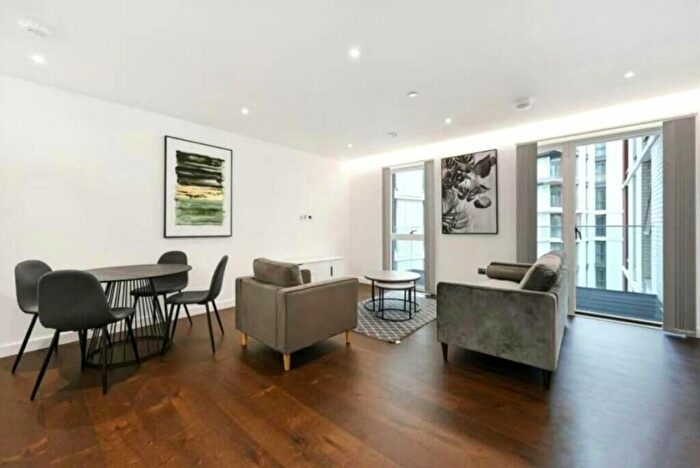 2 Bedroom Apartment To Rent In Malthouse Road, London, SW11