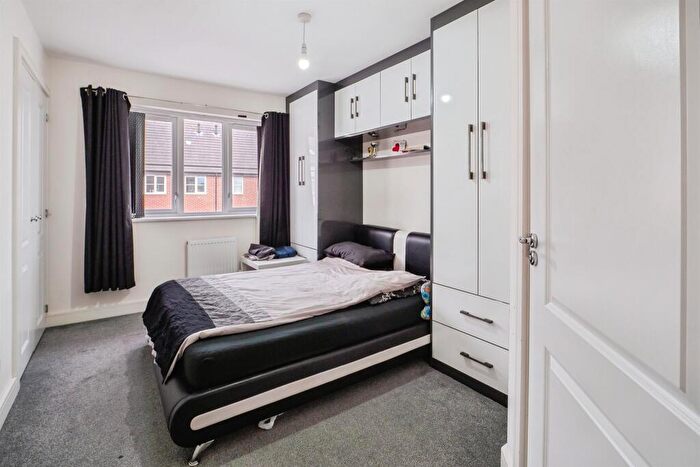 3 Bedroom End Of Terrace House For Sale In Gardenia Road, Leicester, LE5