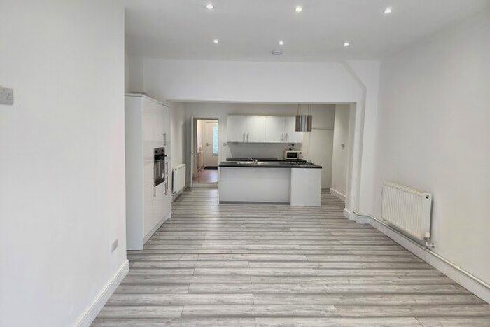 2 Bedroom Property To Rent In The Green, Northwich, CW8