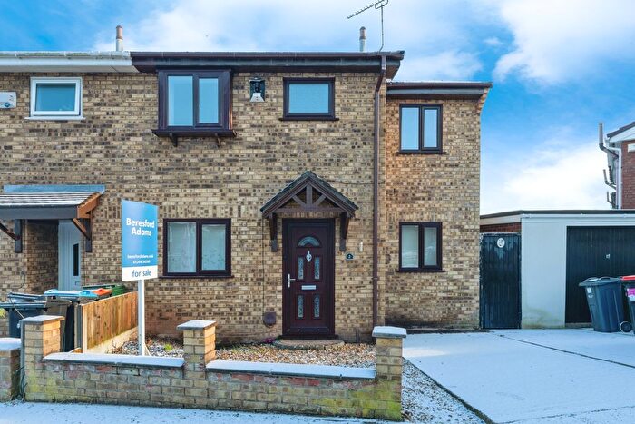 3 Bedroom End Of Terrace House For Sale In Chaucer Close, Blacon, Chester, Cheshire, CH1